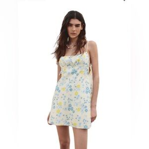 Zara size small Floral Spaghetti Strap Dress